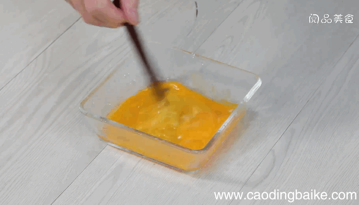 玉米豆芽炒鸡蛋的做法，玉米豆芽炒鸡蛋怎么做