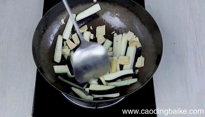腐竹烧茄条的做法 腐竹烧茄条怎么做