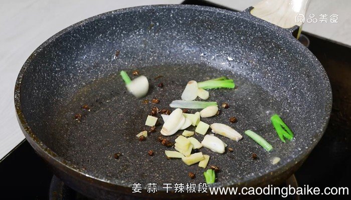 炸香辣鱼块做法 炸香辣鱼块怎么做
