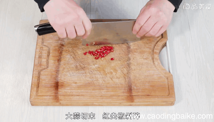 雪菜辣椒蒸鱼头做法雪菜辣椒蒸鱼头怎么做