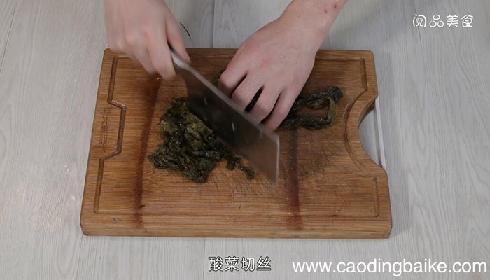 猪皮炒酸菜的做法 猪皮炒酸菜怎么做