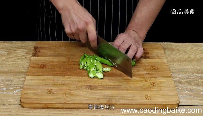 猪血炒豆干的做法 猪血炒豆干怎么做好吃