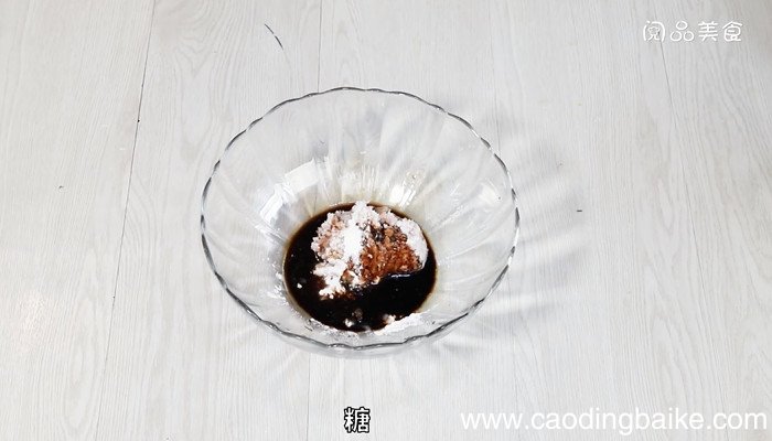 梅干菜肉饼蒸咸蛋的做法 梅干菜肉饼蒸咸蛋怎么做