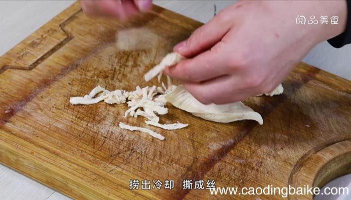 茄子拌鸡丝的做法 茄子拌鸡丝