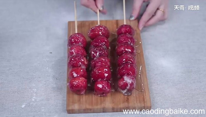 冰糖葫芦怎么做 冰糖葫芦