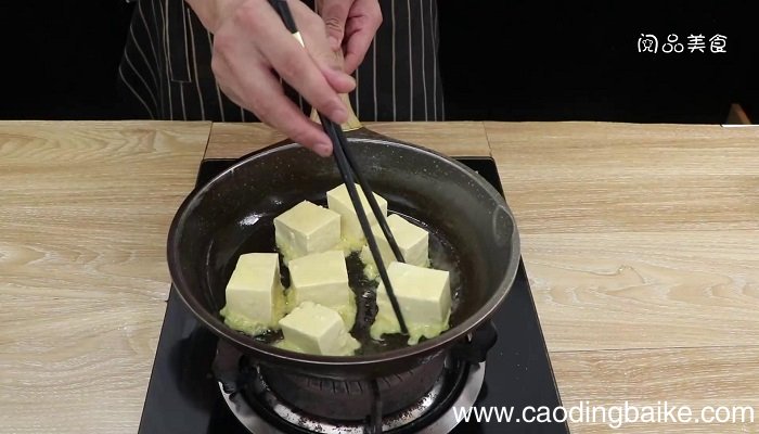 豆腐鸡蛋锅贴怎么做 豆腐鸡蛋锅贴做法
