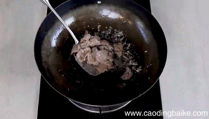 干锅洋葱牛柳的做法 干锅洋葱牛柳怎么做
