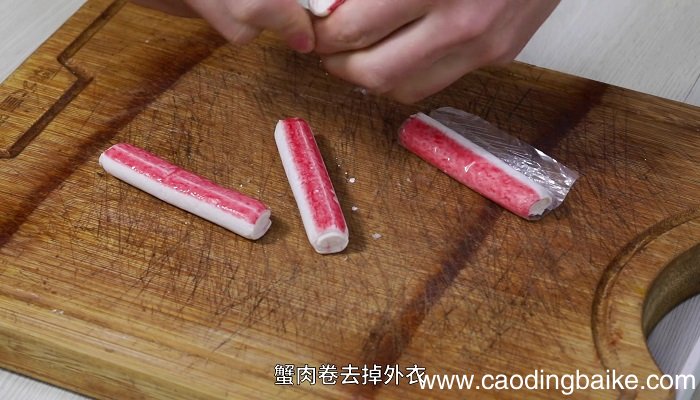 蟹肉卷丝瓜凤尾汤菇的做法 蟹肉卷丝瓜凤尾汤菇怎么做