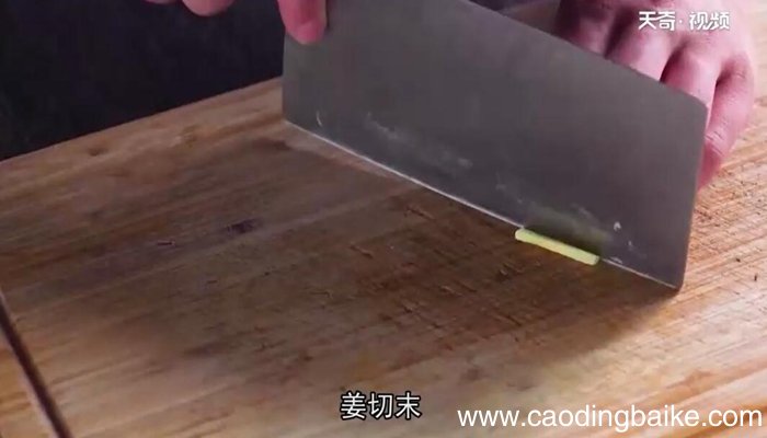 豌豆木耳炒鱼块的做法 豌豆木耳炒鱼块怎么做