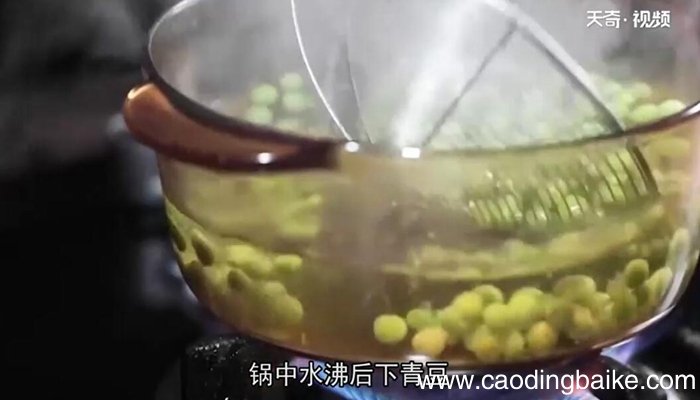 豌豆木耳炒鱼块的做法 豌豆木耳炒鱼块怎么做