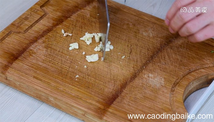 炒绿豆芽香菜的做法 炒绿豆芽香菜怎么做