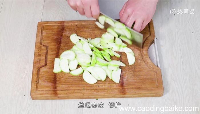 丝瓜炒鸡丁 丝瓜炒鸡丁的做法