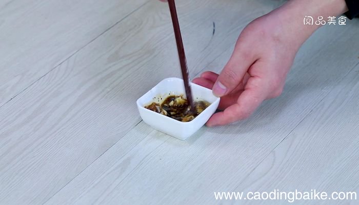 手撕鸡腿肉凉拌的做法手撕鸡腿肉凉拌怎么做