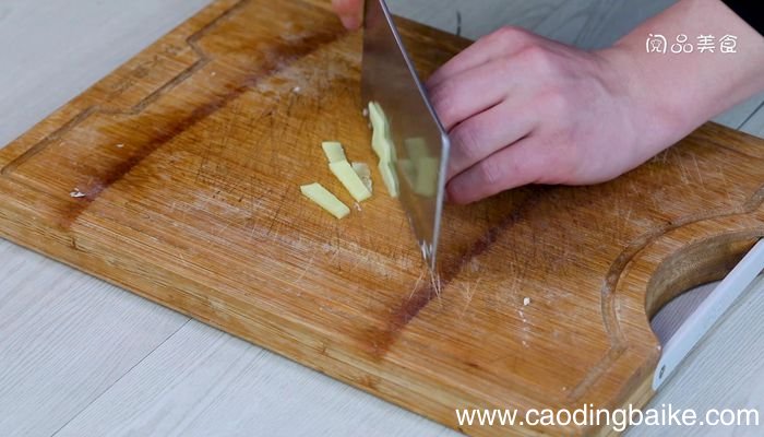 手撕鸡腿肉凉拌的做法手撕鸡腿肉凉拌怎么做
