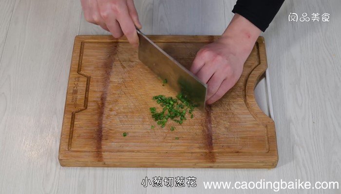 雪里蕻虾皮豆角怎么做 雪里蕻虾皮豆角的做法
