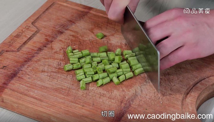 雪里蕻虾皮豆角怎么做 雪里蕻虾皮豆角的做法