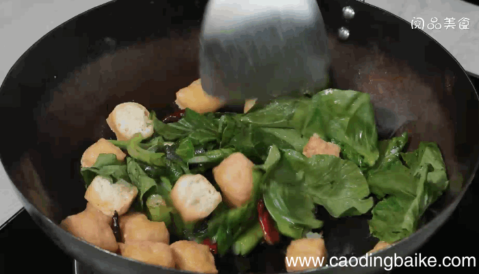 油豆腐炒菜心的做法，油豆腐炒菜心怎么做