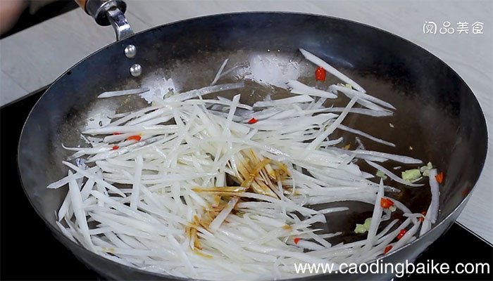 粉条炖萝卜丝的做法 粉条炖萝卜丝怎么做
