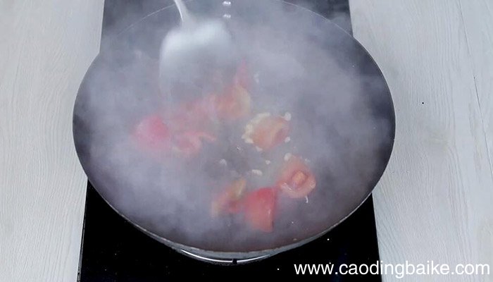 番茄白玉菇炖豆腐的做法 番茄白玉菇炖豆腐怎么做