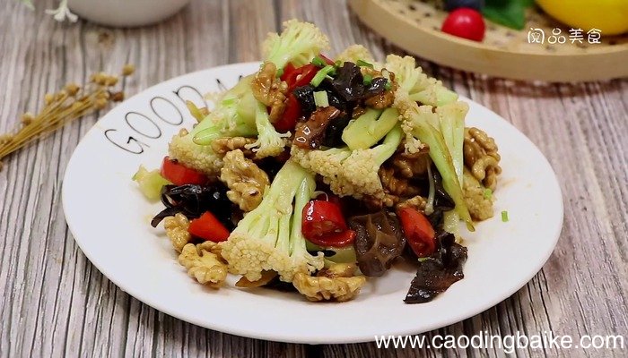 核桃仁炒菜花的做法 核桃仁炒菜花怎么做好吃