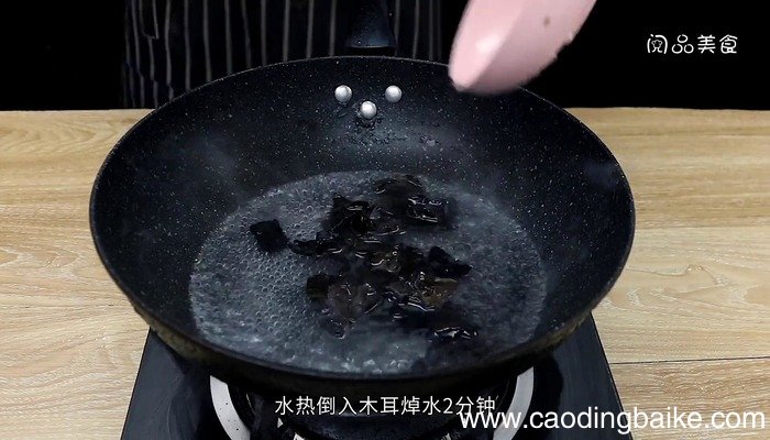 核桃仁炒菜花的做法 核桃仁炒菜花怎么做好吃
