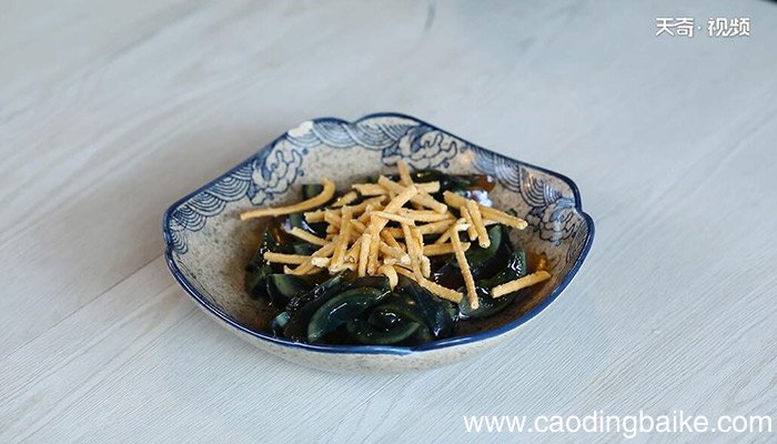 馓子拌皮蛋的做法 馓子拌皮蛋怎么做