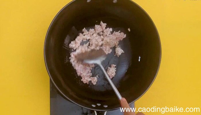 炒熟肉馅包饺子的做法 如何做炒熟肉馅包饺子