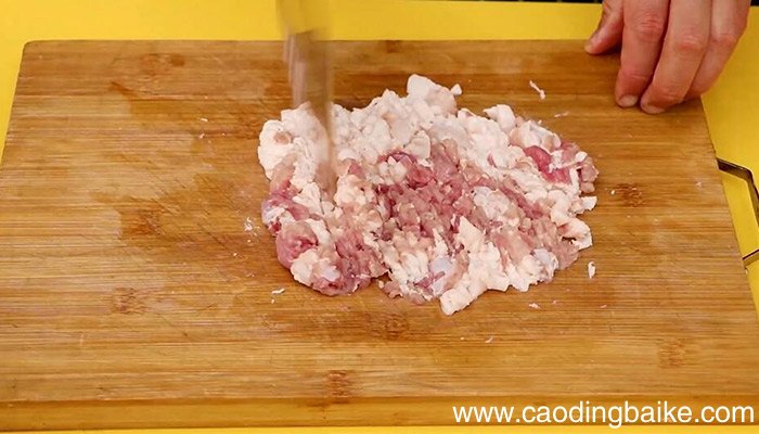 炒熟肉馅包饺子的做法 如何做炒熟肉馅包饺子
