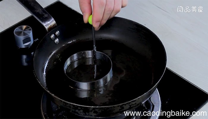 炸鸡蛋的做法 鸡蛋怎么炸圆一点