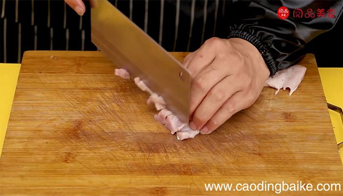 香菇毛豆炒肉的做法 香菇毛豆炒肉怎么做