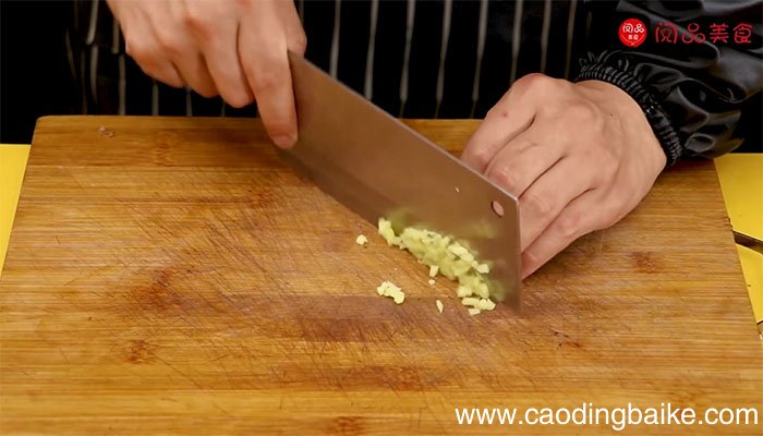 香菇毛豆炒肉的做法 香菇毛豆炒肉怎么做