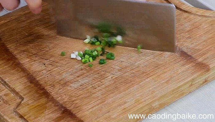 豆芽海带怎么炒好吃 豆芽海带的做法