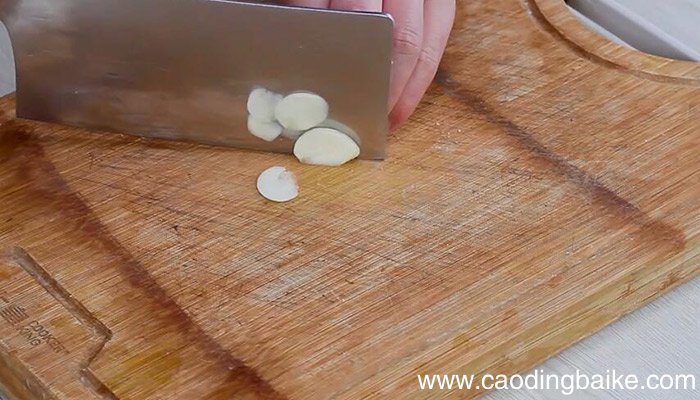 豆芽海带怎么炒好吃 豆芽海带的做法