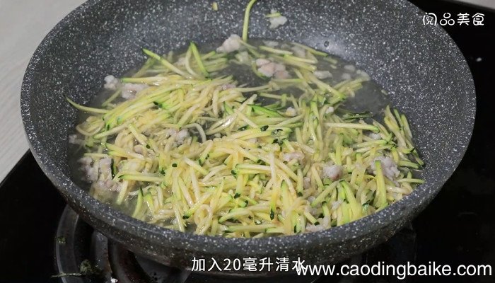 嫩南瓜酿彩椒的做法 嫩南瓜酿彩椒怎么做