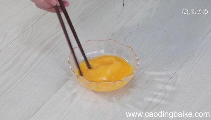 怎样炒香菇鸡蛋米粉 炒香菇鸡蛋米粉