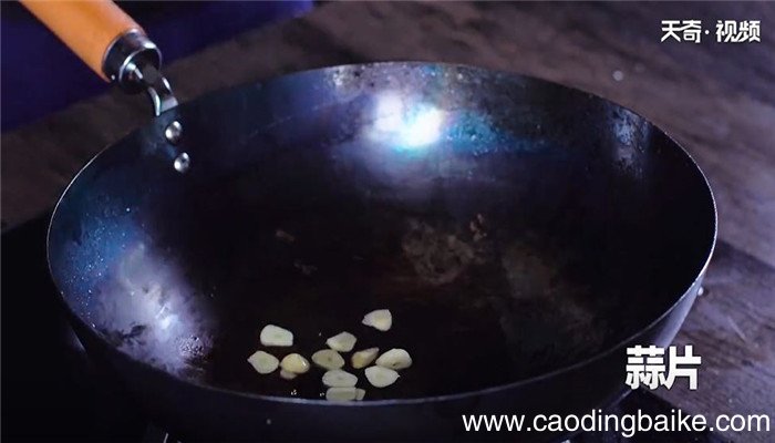 豆芽炒粉丝怎么做 豆芽炒粉丝的做法