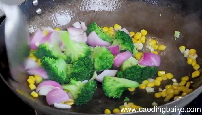 西兰花炒玉米怎么做西兰花炒玉米的做法