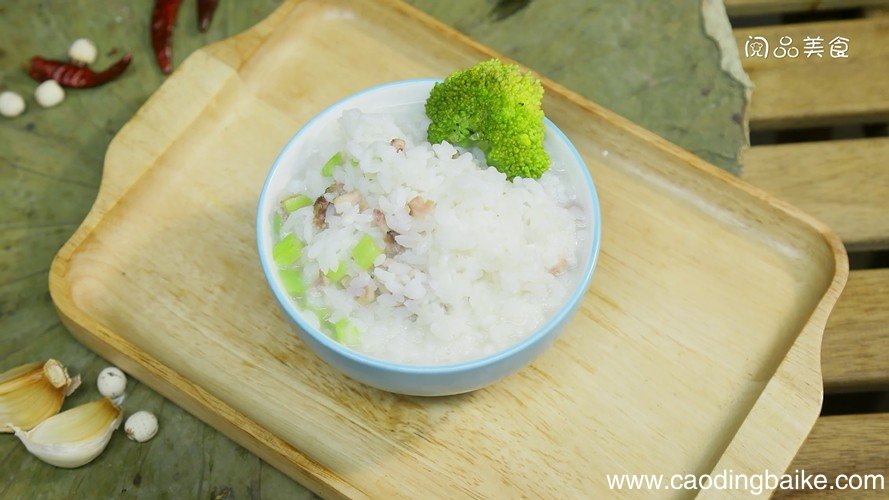 瘦肉鱿鱼粥做法 瘦肉鱿鱼粥怎么做
