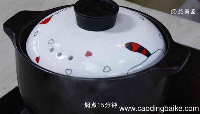 砂锅莴笋腊肉的做法 砂锅莴笋腊肉