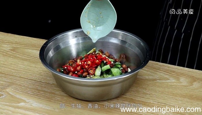 刀拍凉拌黄瓜怎么做好吃 刀拍凉拌黄瓜的做法