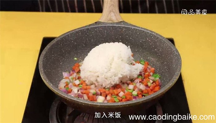 鱿鱼包饭怎么做 鱿鱼包饭做法是什么
