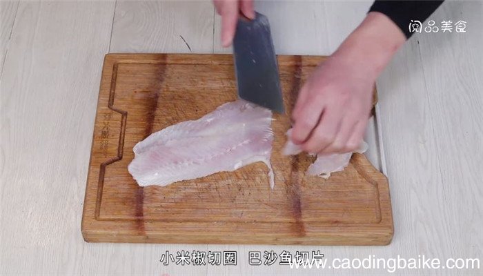 蒜蓉巴沙鱼怎么做 蒜蓉巴沙鱼的做法