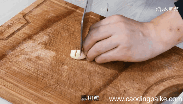 肋排烧土豆的做法，肋排烧土豆，肋排烧土豆怎么做