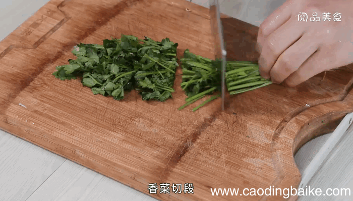 肋排烧土豆的做法，肋排烧土豆，肋排烧土豆怎么做