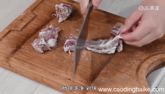 肋排烧土豆的做法，肋排烧土豆，肋排烧土豆怎么做