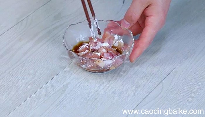 豆干炒肉丁的做法 豆干炒肉丁怎么做