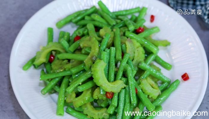 豆角苦瓜怎么炒豆角苦瓜的做法
