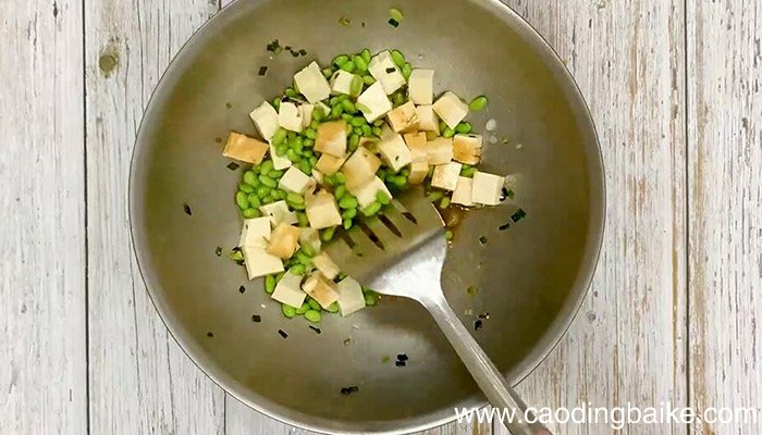 豆腐炒毛豆做法 豆腐炒毛豆怎么做