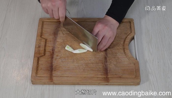 鸡肉炒茭白的做法 鸡肉炒茭白怎么做