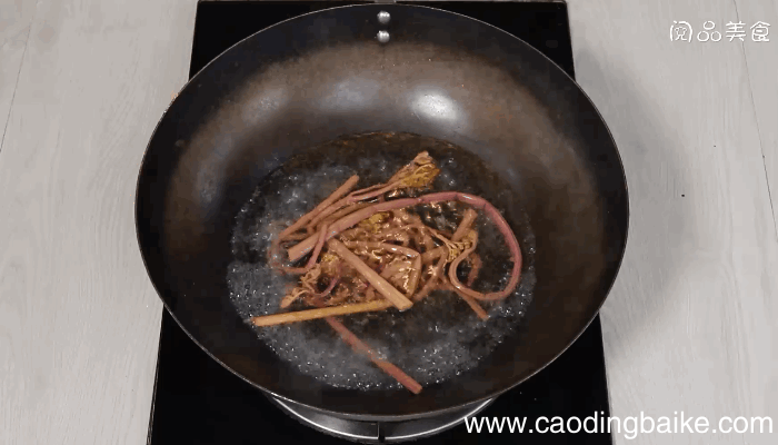 蕨菜黄豆炖肉的做法，蕨菜黄豆炖肉怎么做